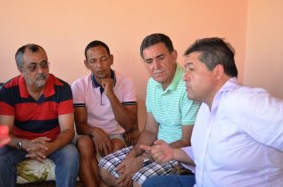 Deputado Alex disse que em Valente continua firme com o grupo que fará oposição ao futuro governo | Foto: Teones Araújo