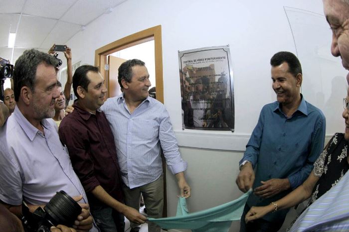rui-inaugura-central-de-monitoramento-capim-grosso-1