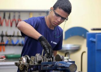 Senai abre inscrições para cursos técnicos com bolsas para quem fez o Enem
