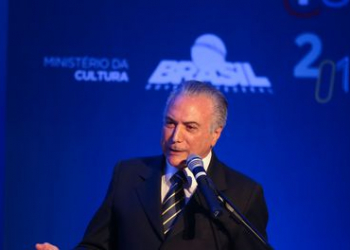 Temer diz que prefeitos podem usar valor da repatriação para pagar 13º salário