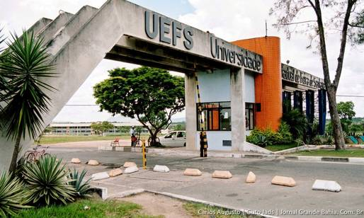 Uefs suspende calendário acadêmico e adia data do vestibular 2017.1