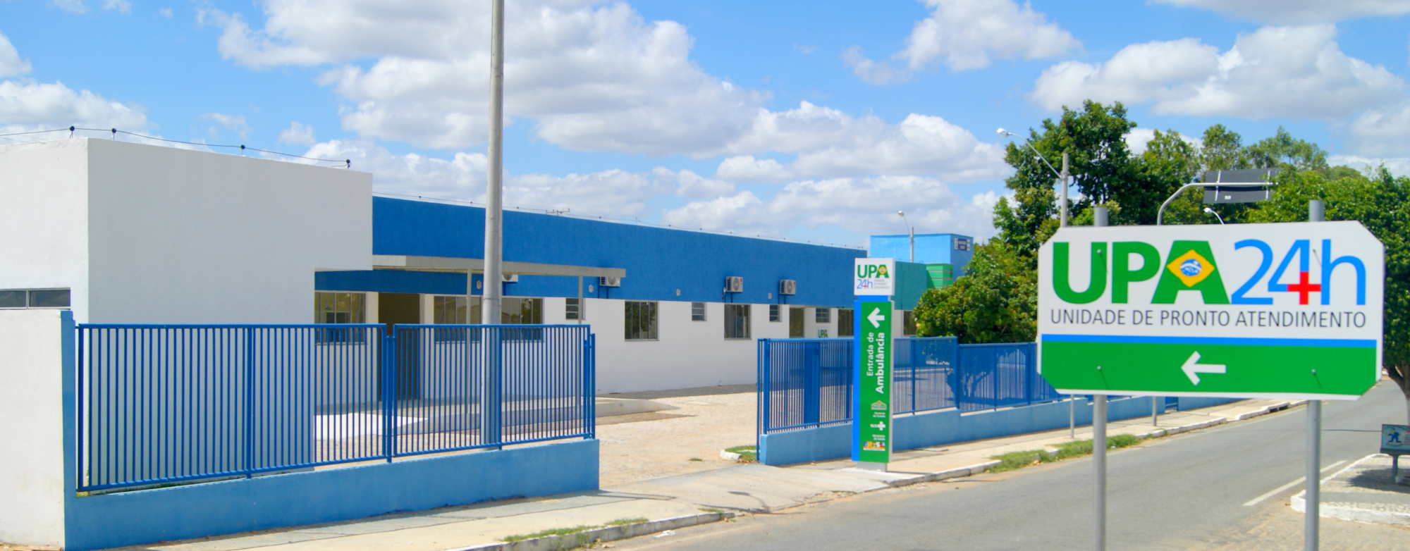 Prefeito de Monte Santo entrega prefeitura com várias obras em andamento e grande investimento na saúde