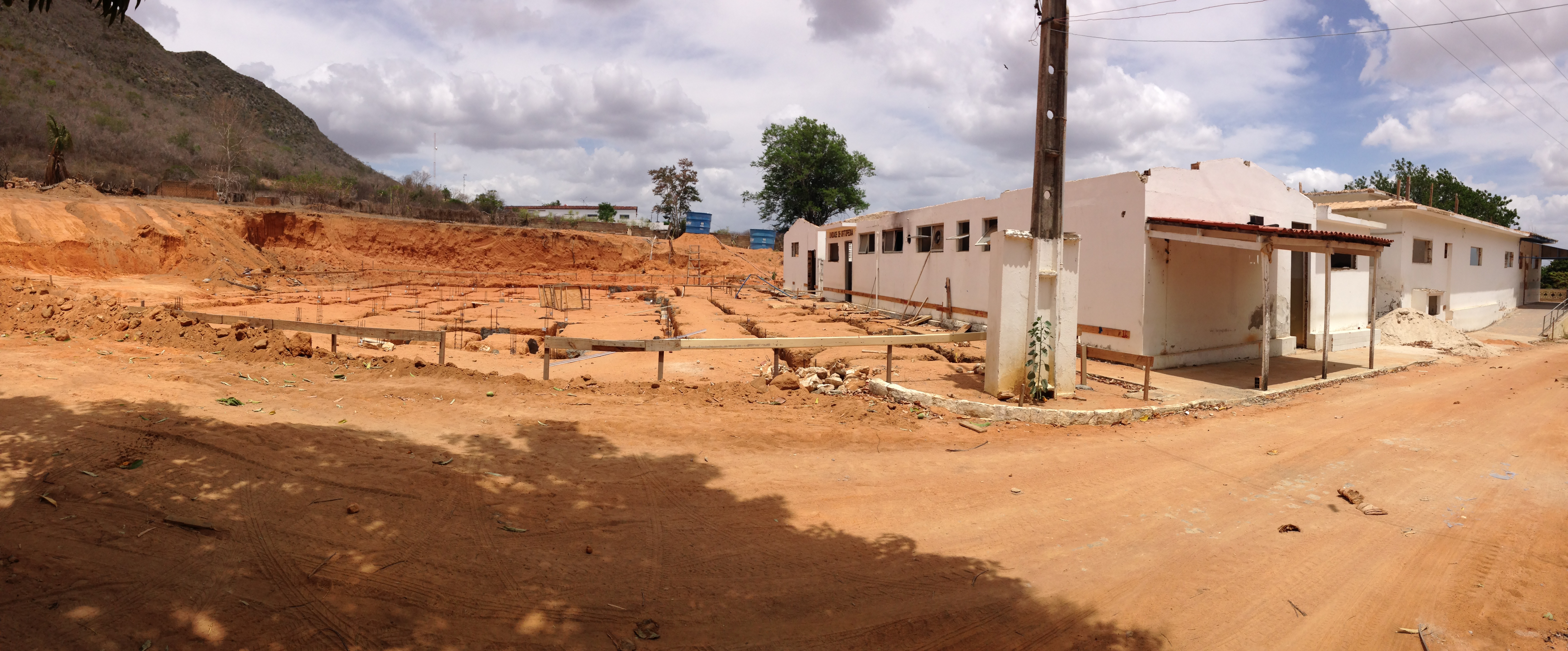 Prefeito de Monte Santo entrega prefeitura com várias obras em andamento e grande investimento na saúde