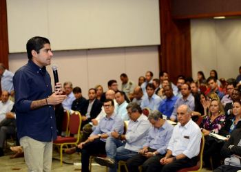 ACM Neto recomenda que novos prefeitos apertem o cinto