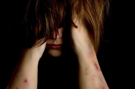 Uma em cada três brasileiras já foi vítima de violência sexual