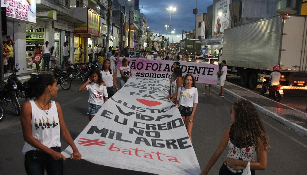 Caso Guilherme: manifestantes saem às ruas de Coité com pedido de Justiça e realizam corrente de oração