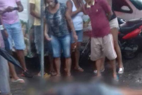 Homem é assassinado a tiros no centro de Pintadas