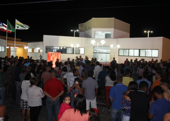 Santaluz I – Prefeito Zenonzinho encerra o mandato com entrega de moderno Centro Administrativo