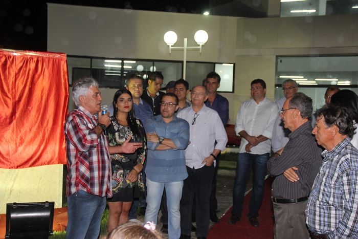 Santaluz I – Prefeito Zenonzinho encerra o mandato com entrega de moderno Centro Administrativo