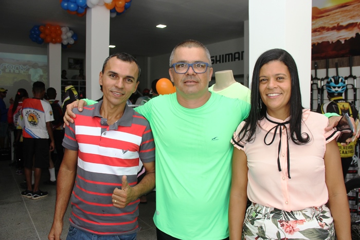 Inaugurado em Coité as novas instalações de Rony Bike