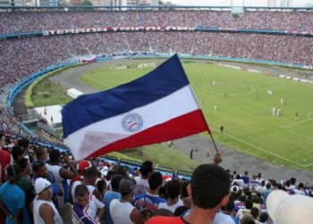 Torcida do Bahia agora é patrimônio cultural e imaterial do estado