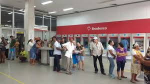 Hoje é o último dia de funcionamento das agências bancárias em 2016