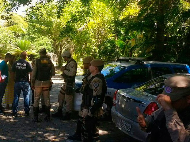 Turista colombiano morre afogado ao fazer fotos subaquáticas