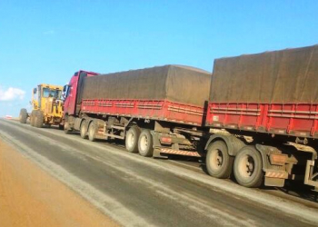 Trânsito de veículos pesados preocupa construtora que vem trabalhando na recuperação da BA 120