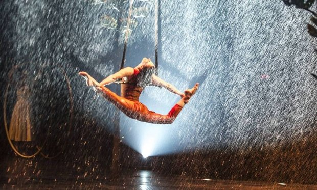 Filho de fundador do Cirque du Soleil morre ao ser atingido por guindaste em ensaio