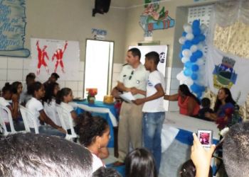 Incra/BA firma parceria com programa educacional de combate às drogas em Monte Santo