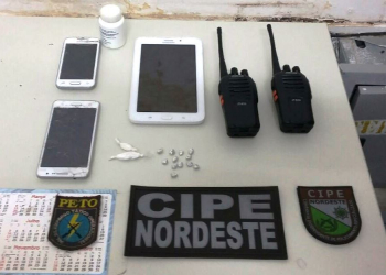 Coité – Policia apreende adolescentes de 13 e 16 anos com drogas