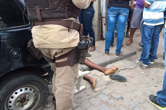 4 pessoas assassinadas na segunda-feira; animal de estimação também foi alvo