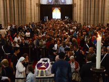 Funeral de dom Paulo Evaristo Arns chega ao terceiro dia
