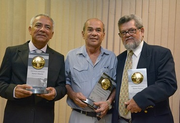 Destaques de 2016 recebem premiações no Legislativo