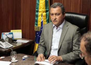 Rui diz que servidores não devem ter reajuste em 2017