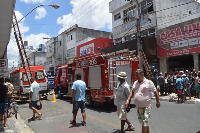 Homem morre quando fazia manutenção em antena no centro da cidade de Feira de Santana