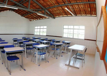 Escolas estaduais recebem 3,5 milhões de investimentos em mobiliário escolar