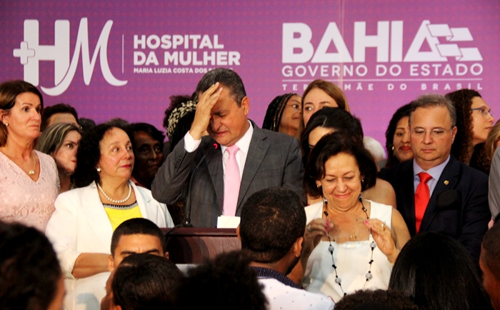 Rui se emociona no ato de inauguração maior hospital de atendimento à mulher do Norte-Nordeste