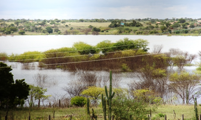 Açude do Dnocs em Itiúba garante abastecimento emergencial para Santaluz e Queimadas