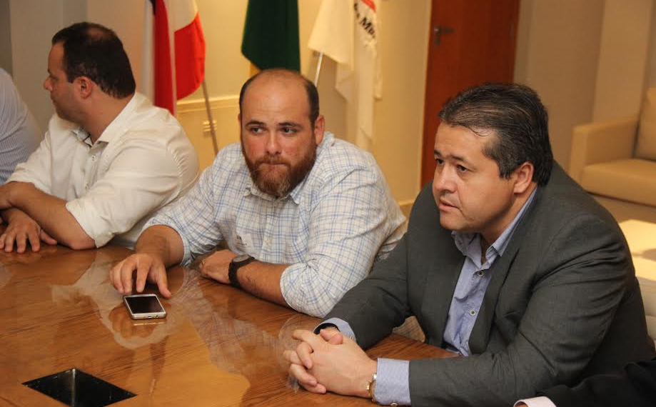 Alex da Piatã declara apoio ao prefeito Eures Ribeiro na eleição da UPB