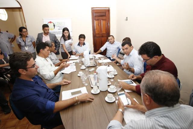 Prefeito de Santo Estevão vence eleição para presidir Consórcio Portal do Sertão