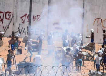 Força tarefa de agentes penitenciários faz primeira operação em Alcaçuz