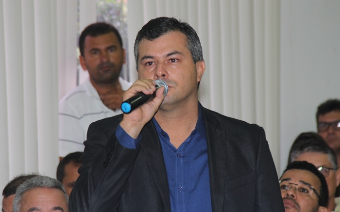 Prefeito de Lamarão Dival Pinheiro é eleito presidente do Consisal