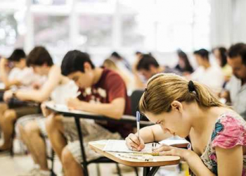 Apenas 77 pessoas, de mais de 6 milhões, tiraram nota máxima na redação do Enem