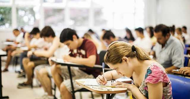 Apenas 77 pessoas, de mais de 6 milhões, tiraram nota máxima na redação do Enem