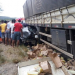 Acidente envolvendo quatro carretas e um carro de passeio deixa 4 mortos na BR 101
