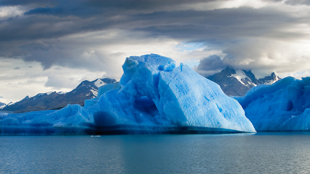 Iceberg gigante está prestes a se soltar na Antártida