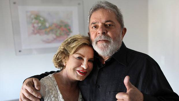 Sedada, ex-primeira dama Marisa Letícia segue em estado grave