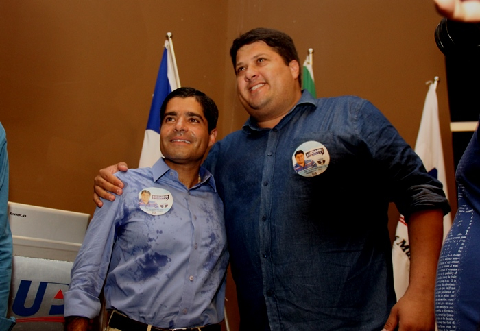 Eleição da UPB – ACM Neto vota declarado em Luciano Pinheiro