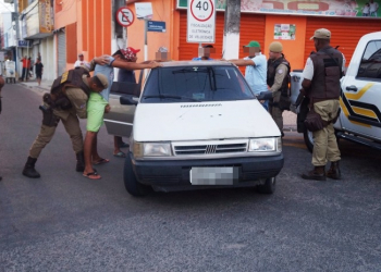 Polícia Militar e DETRAN realizaram “Operação Paz no Trânsito” em Araci