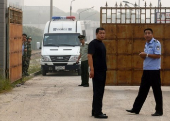 Homem entra em escola e esfaqueia onze crianças na China