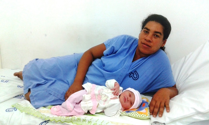 Primeiro bebê coiteense nascido em 2017 é do sexo feminino