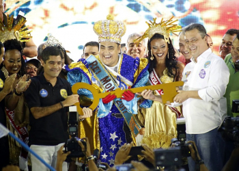 Após três dias de festa, Carnaval é aberto oficialmente em Salvador