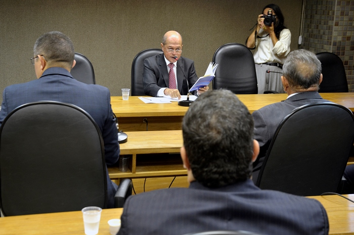 AL-BA: CCJ quer apresentar PEC para dar mais autonomia ao Poder Legislativo