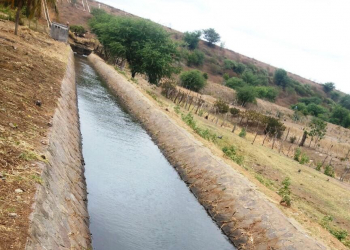 Após conclusão das obras da Embasa, DNOCS libera água da barragem para Queimadas e Santaluz