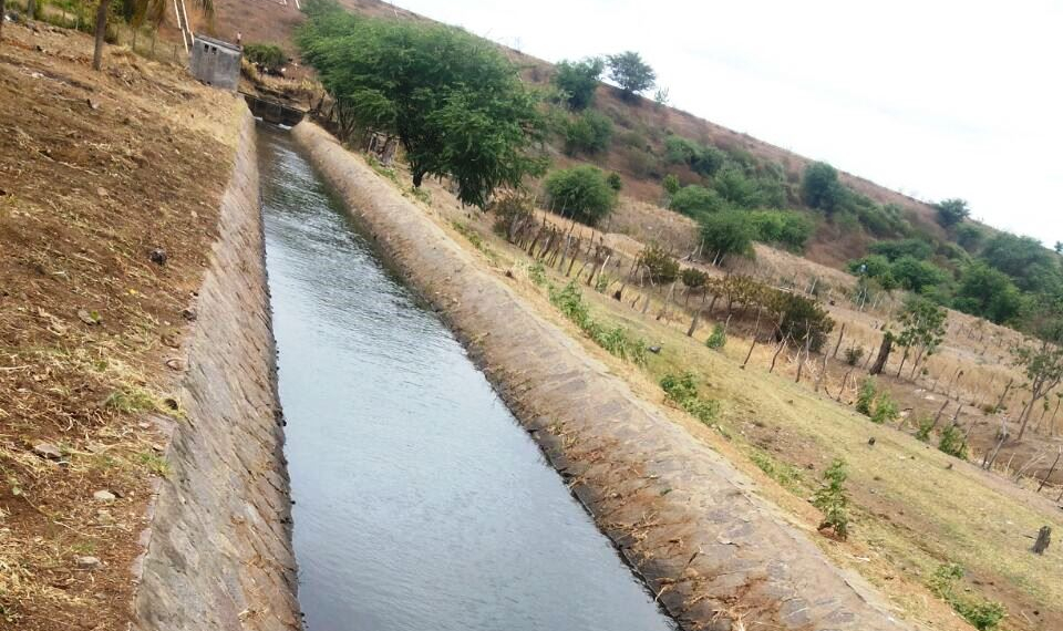 Após conclusão das obras da Embasa, DNOCS libera água da barragem para Queimadas e Santaluz