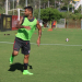 Luzense Carlos participa de 1º treino pelo Inter e faz gol de calcanhar