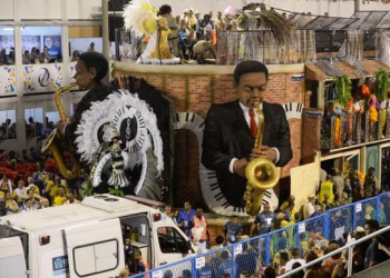 Acidente no desfile da Unidos da Tijuca fere 12 pessoas