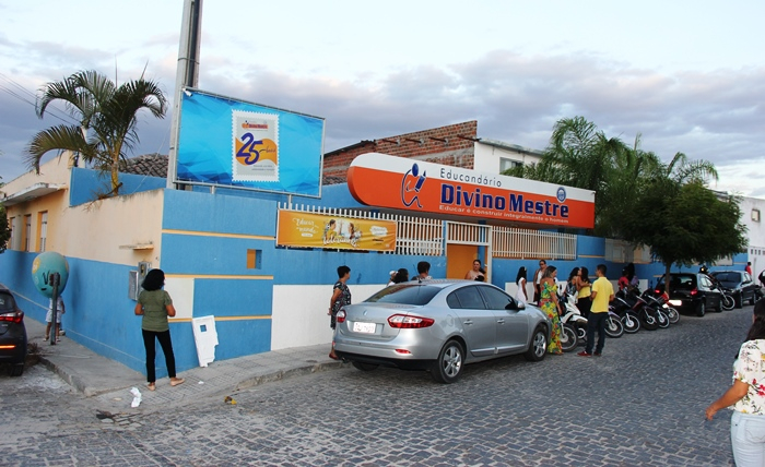 Coité – Celebração de missa marca abertura do ano letivo do Educandário Divino Mestre que completa 25 anos