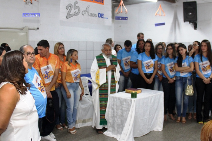 Coité – Celebração de missa marca abertura do ano letivo do Educandário Divino Mestre que completa 25 anos